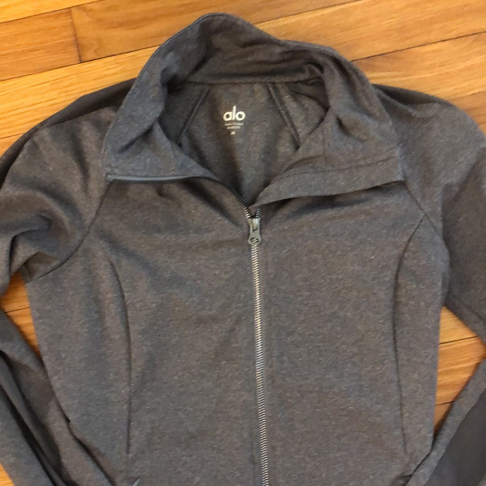 Alo like new no tags Med steel gray stretch tech fabric smooth NWOT front zip - Picture 2 of 6